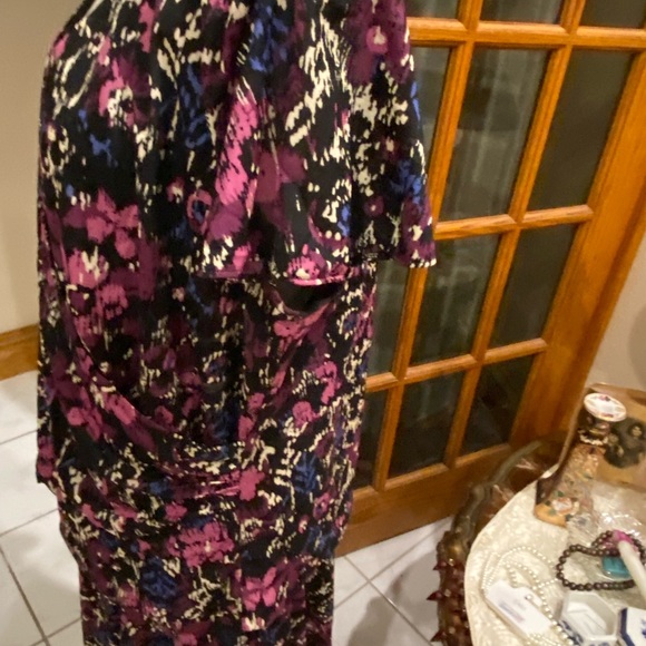 Two piece set beautiful church or business suit .size XL - Picture 6 of 10